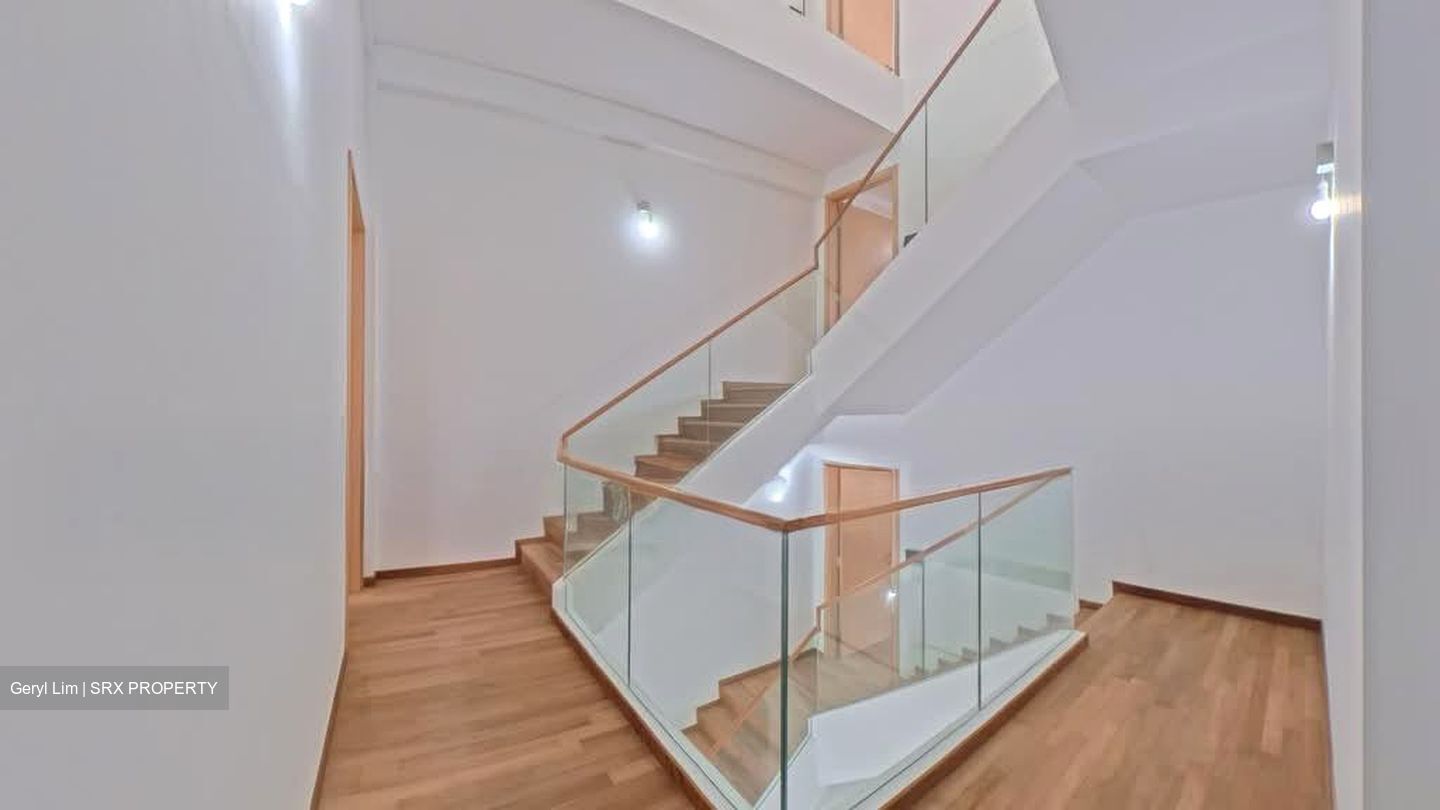 Keng Lee Road (D8), Terrace #589395621